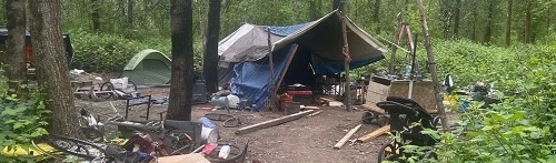 Homeless camp at Thousand Acres Park along the Sandy River, Troutdale OR